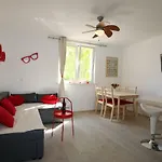 Apartament Ema *